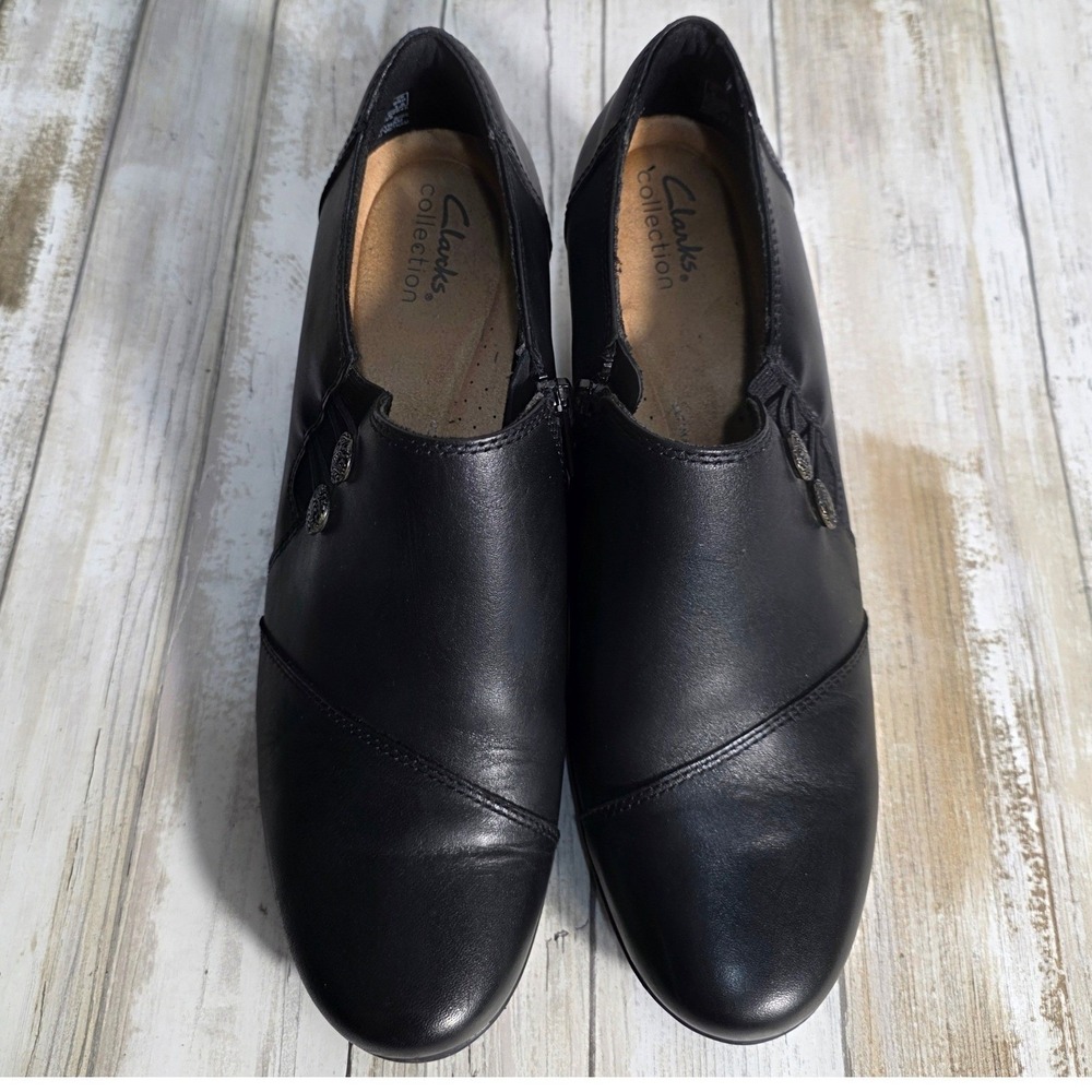 Clarks Collection Womens Black Leather Heeled Booties Shooties Size 9 M 26128442 - Picture 1 of 12